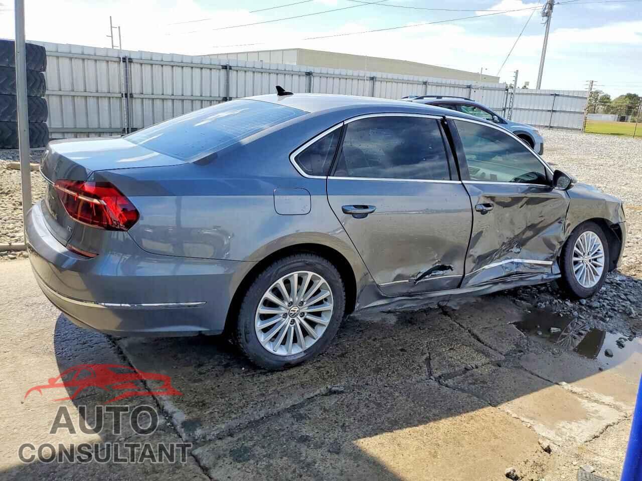VOLKSWAGEN PASSAT 2017 - 1VWBT7A36HC069882
