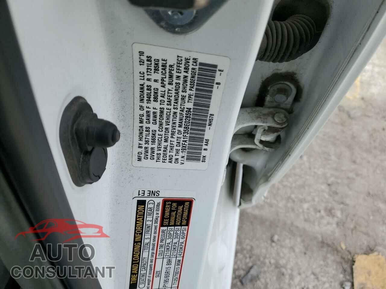 HONDA CIVIC 2011 - 19XFA1F35BE028594