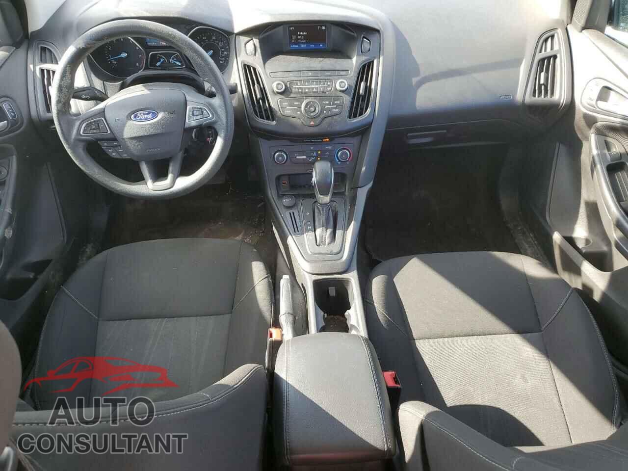 FORD FOCUS 2018 - 1FADP3F26JL324244