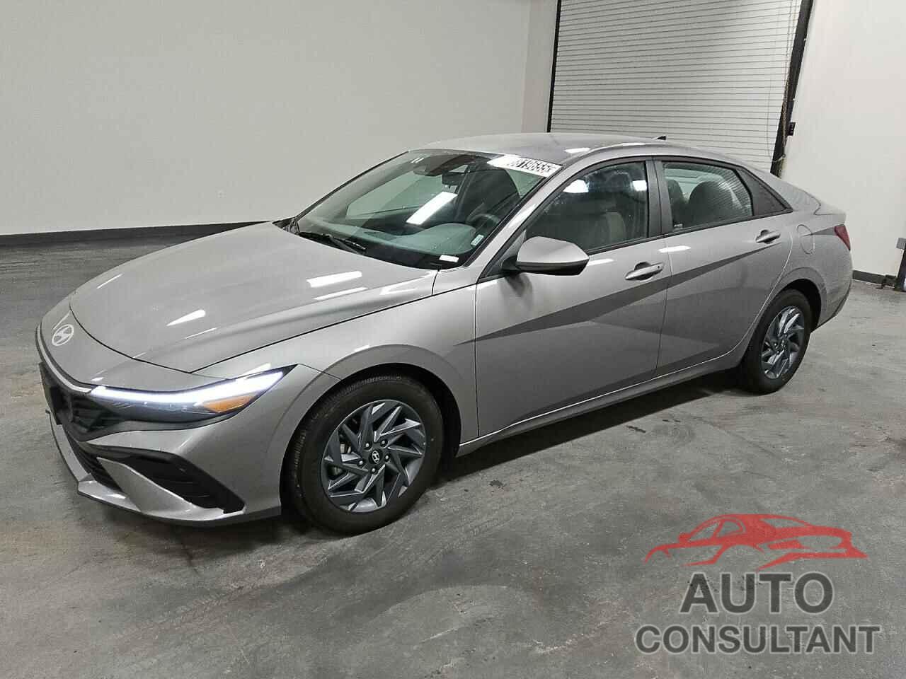 HYUNDAI ELANTRA 2024 - KMHLM4DGXRU780235