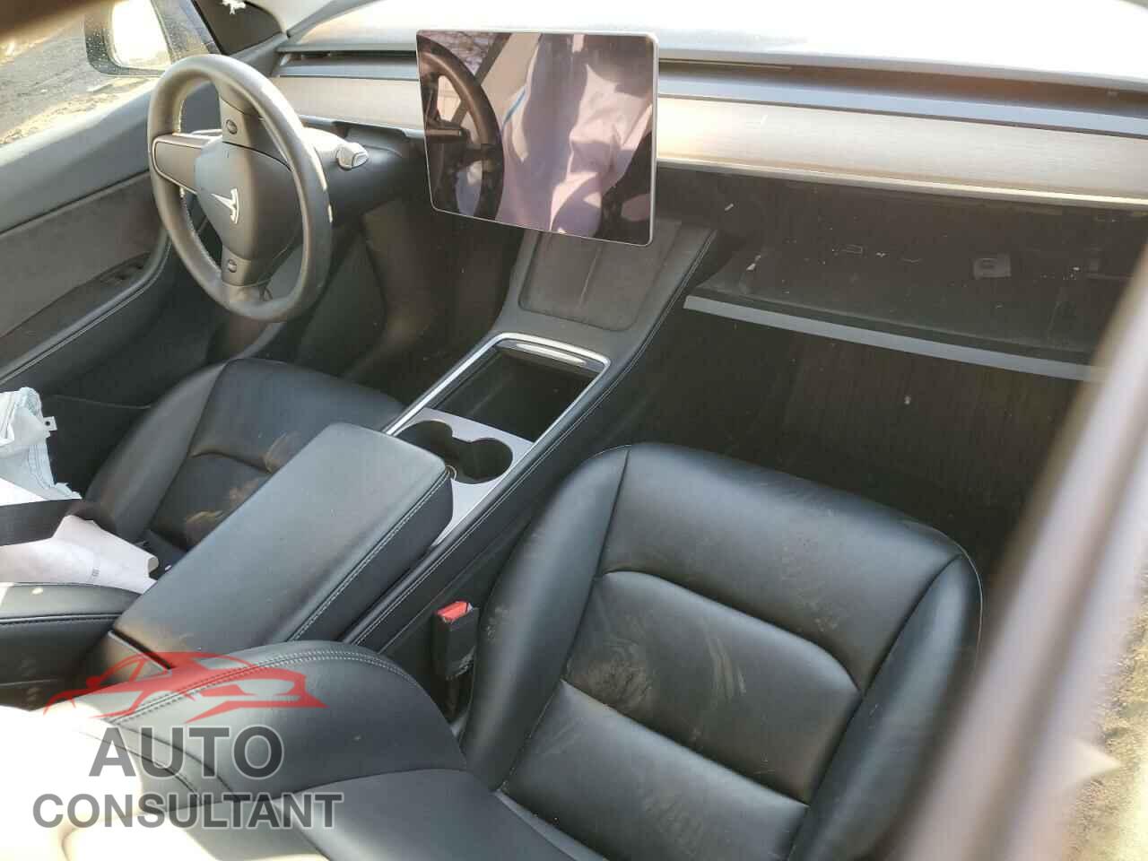 TESLA MODEL Y 2021 - 5YJYGAEE2MF262571