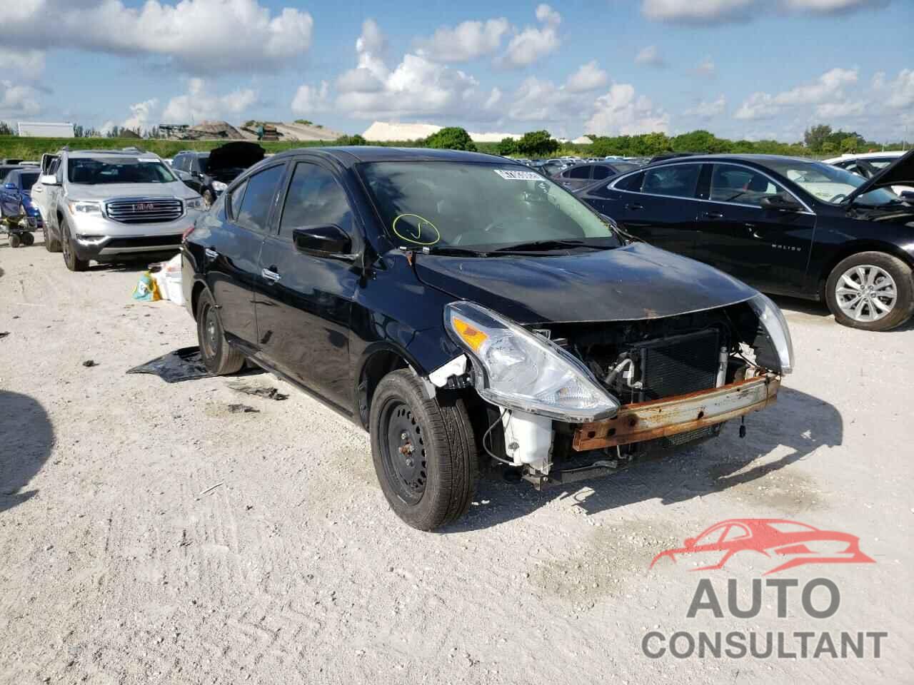 NISSAN VERSA 2019 - 3N1CN7AP7KL815761