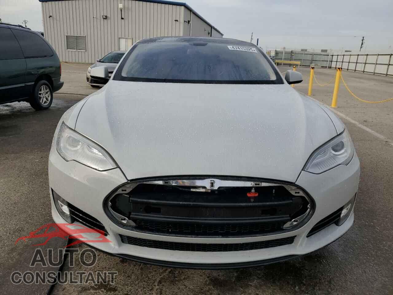 TESLA MODEL S 2013 - 5YJSA1CP9DFP07027