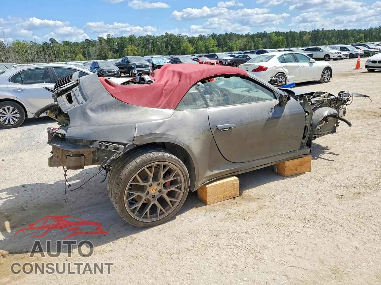 PORSCHE 911 2020 - WP0CB2A91LS263400