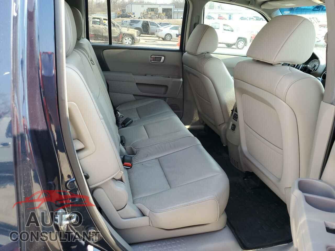HONDA PILOT 2012 - 5FNYF4H5XCB013322
