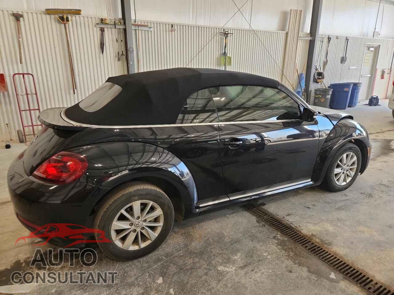 VOLKSWAGEN BEETLE 2019 - 3VW5DAAT8KM500199