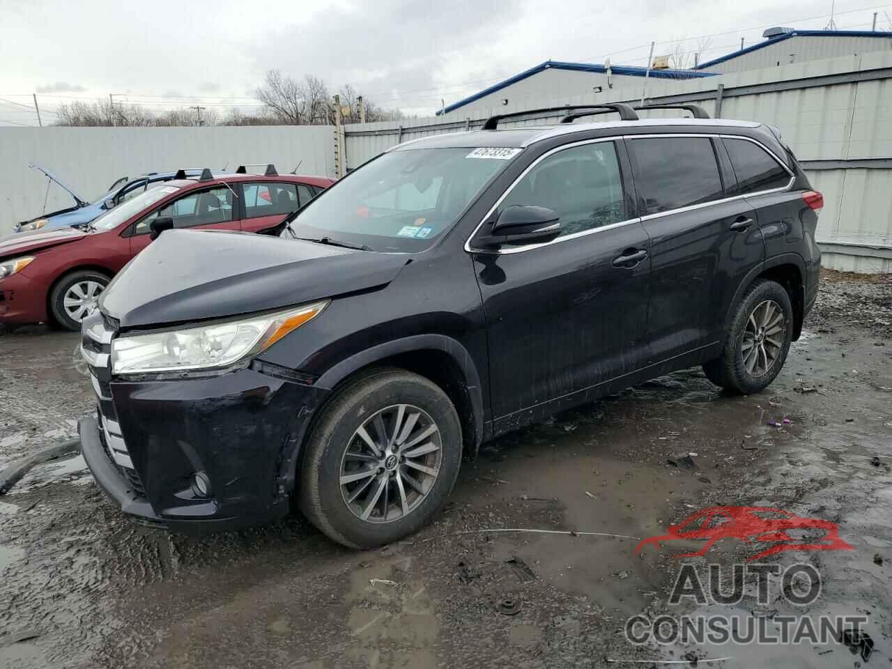 TOYOTA HIGHLANDER 2018 - 5TDJZRFH8JS534700