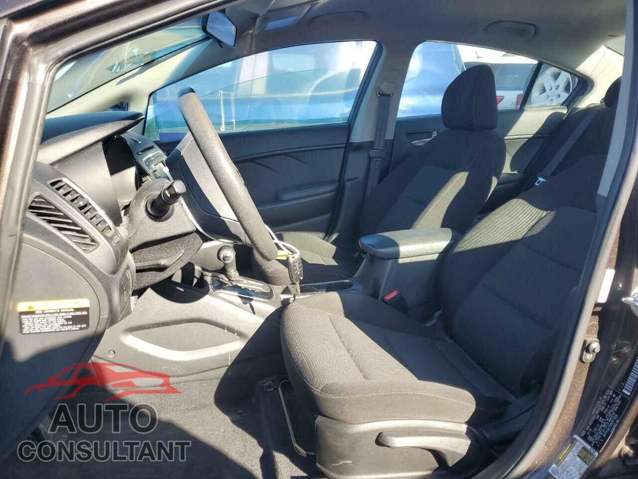 KIA FORTE 2017 - 3KPFK4A75HE077828