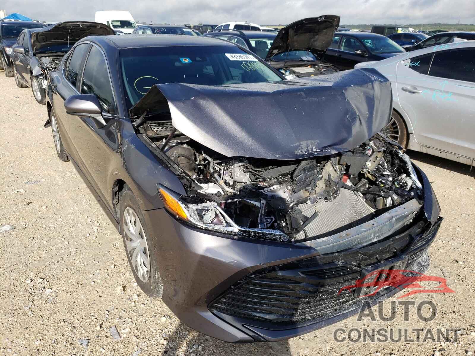 TOYOTA CAMRY 2018 - 4T1B11HK7JU089153