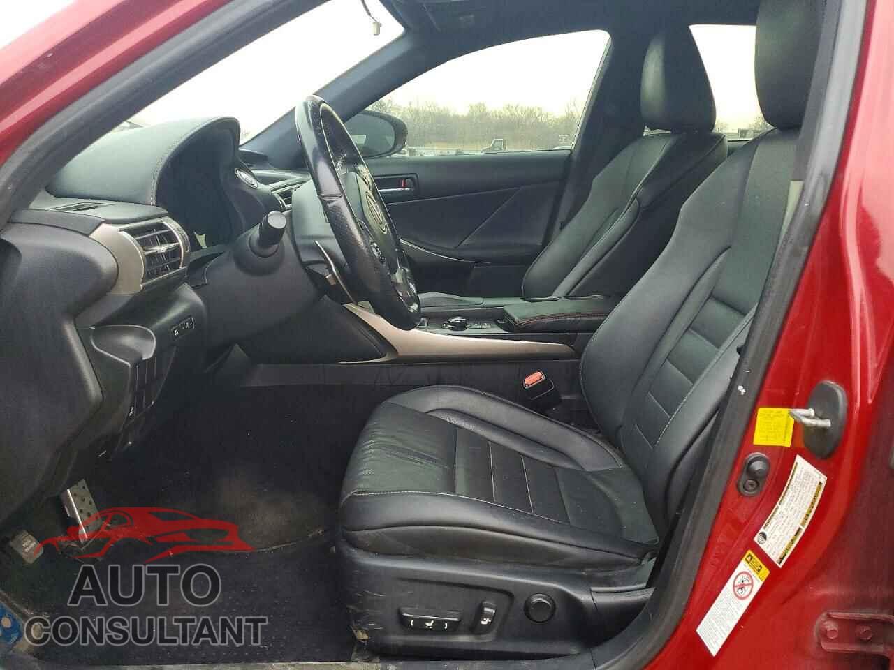 LEXUS IS 2014 - JTHCE1D21E5004017