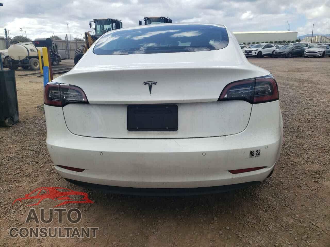 TESLA MODEL 3 2021 - 5YJ3E1EAXMF031821