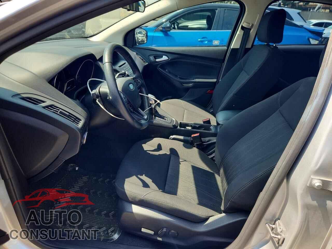 FORD FOCUS 2016 - 1FADP3K20GL372627
