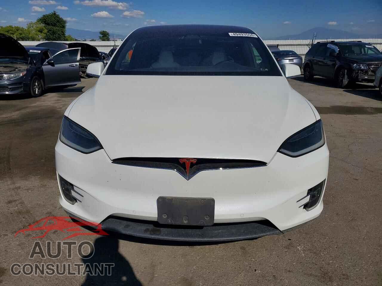 TESLA MODEL X 2017 - 5YJXCAE28HF059123