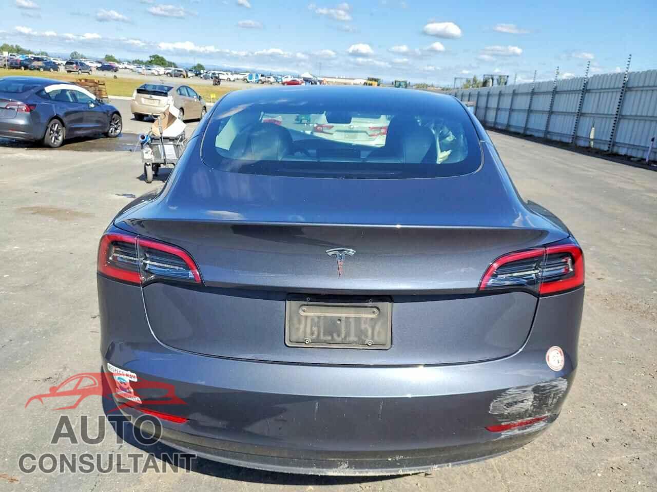 TESLA MODEL 3 2023 - 5YJ3E1EA4PF562937