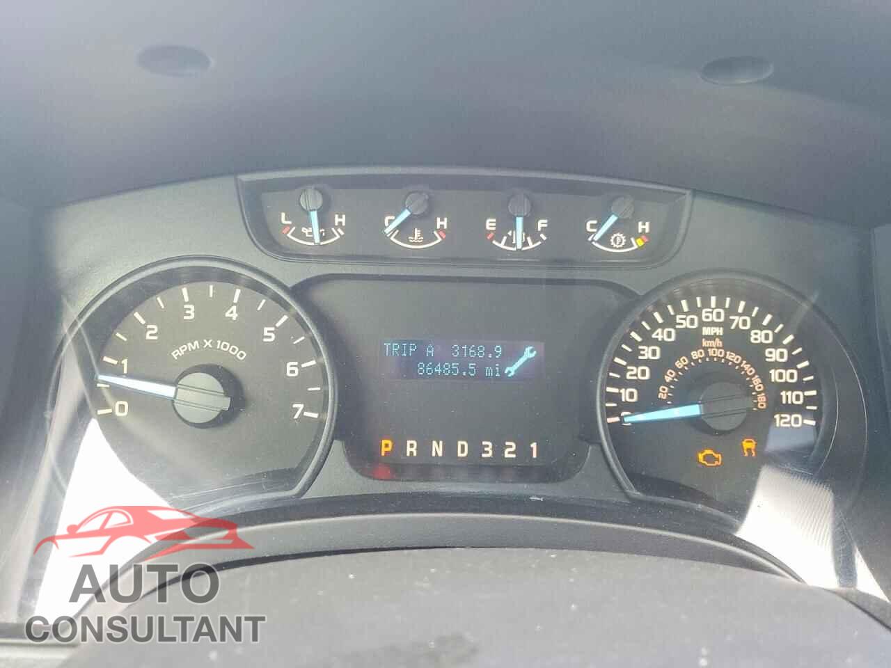 FORD F150 2011 - 1FTMF1CM9BFB97657