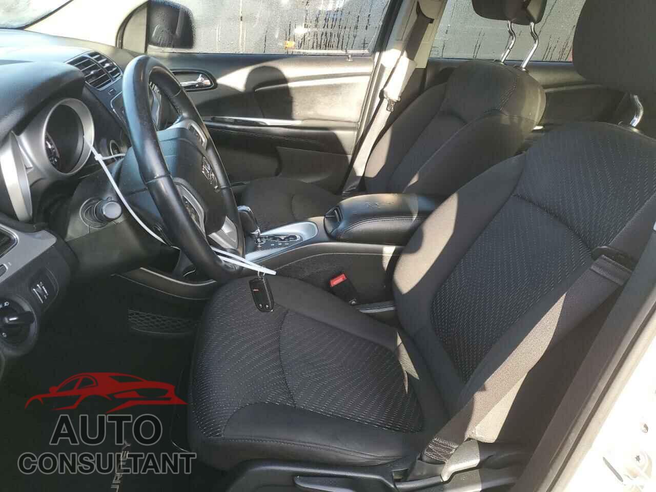 DODGE JOURNEY 2017 - 3C4PDCAB0HT670876