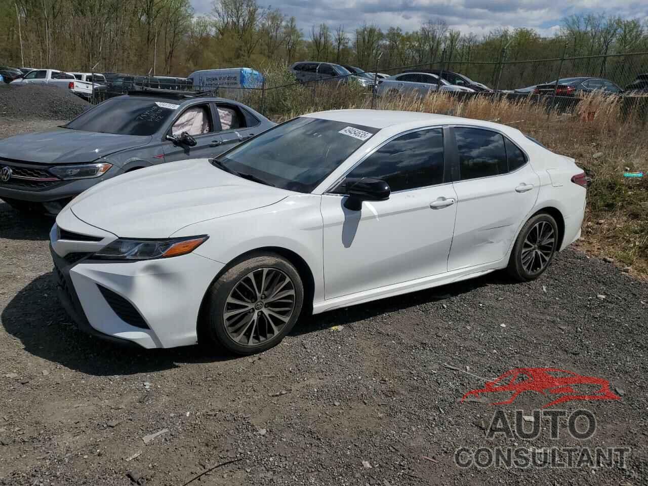 TOYOTA CAMRY 2018 - 4T1B11HK9JU084830