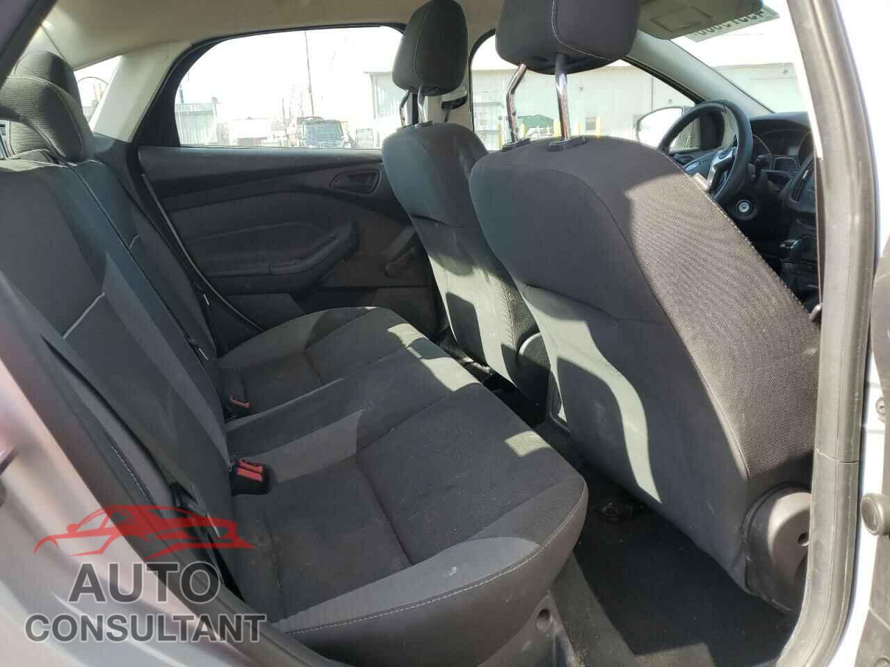 FORD FOCUS 2013 - 1FADP3E2XDL151673