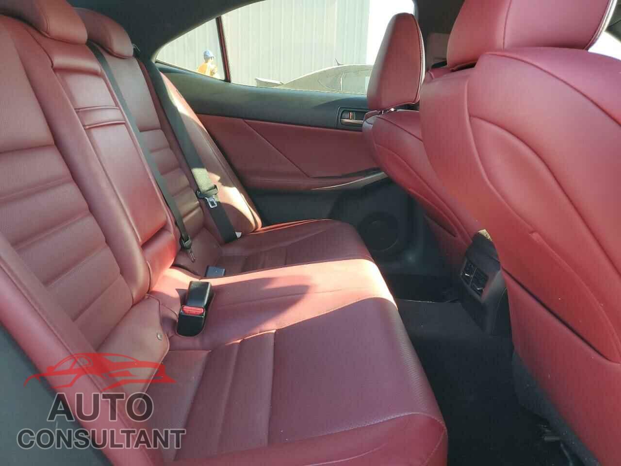 LEXUS IS 2018 - JTHBA1D29J5065780
