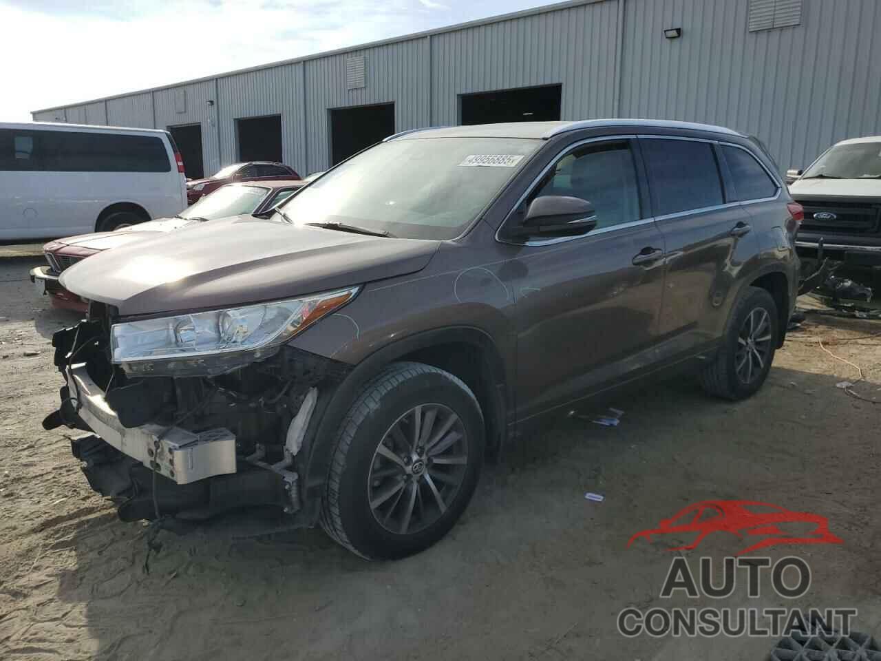 TOYOTA HIGHLANDER 2018 - 5TDKZRFH8JS238323