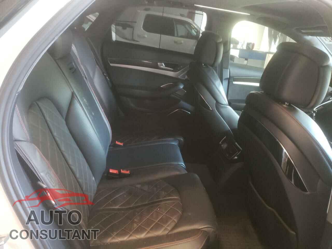 AUDI S8 2016 - WUAJ5AFD5GN900818