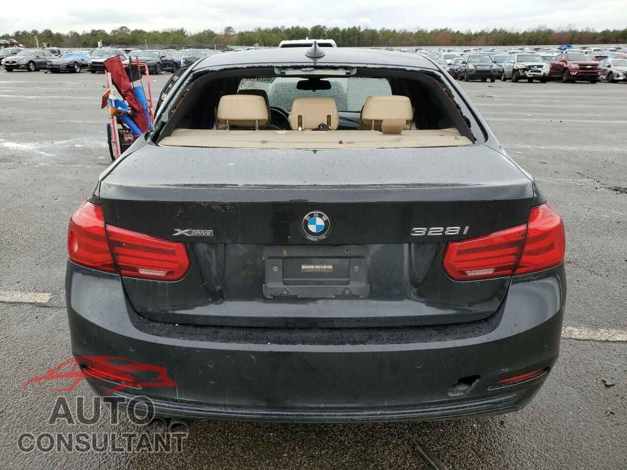 BMW 3 SERIES 2016 - WBA8E3G58GNU01216