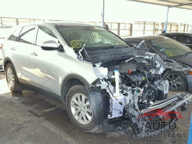 KIA SORENTO LX 2018 - 5XYPG4A39JG388318