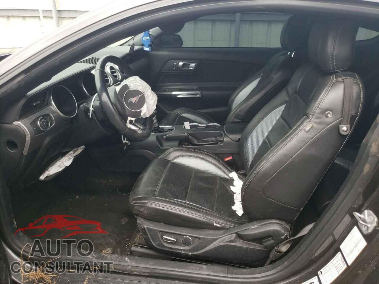 FORD MUSTANG 2018 - 1FA6P8CF3J5102004