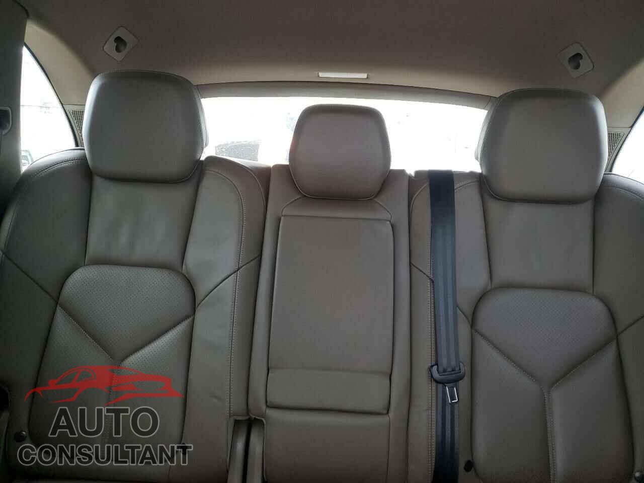 PORSCHE CAYENNE 2011 - WP1AE2A25BLA94328