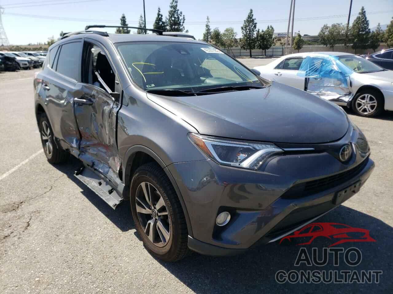 TOYOTA RAV4 2018 - JTMWFREV0JJ753119