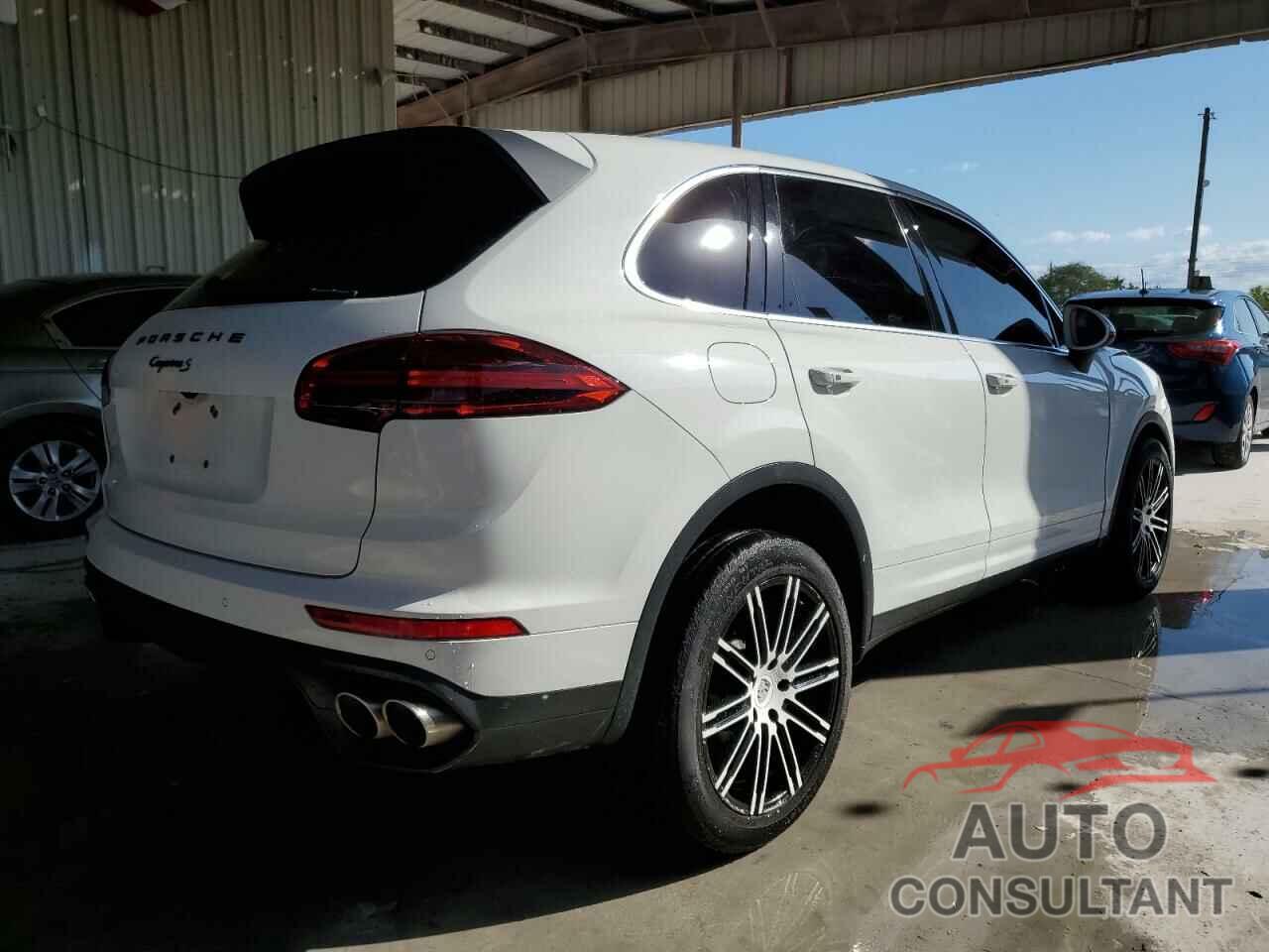 PORSCHE CAYENNE 2017 - WP1AB2A22HLA51437