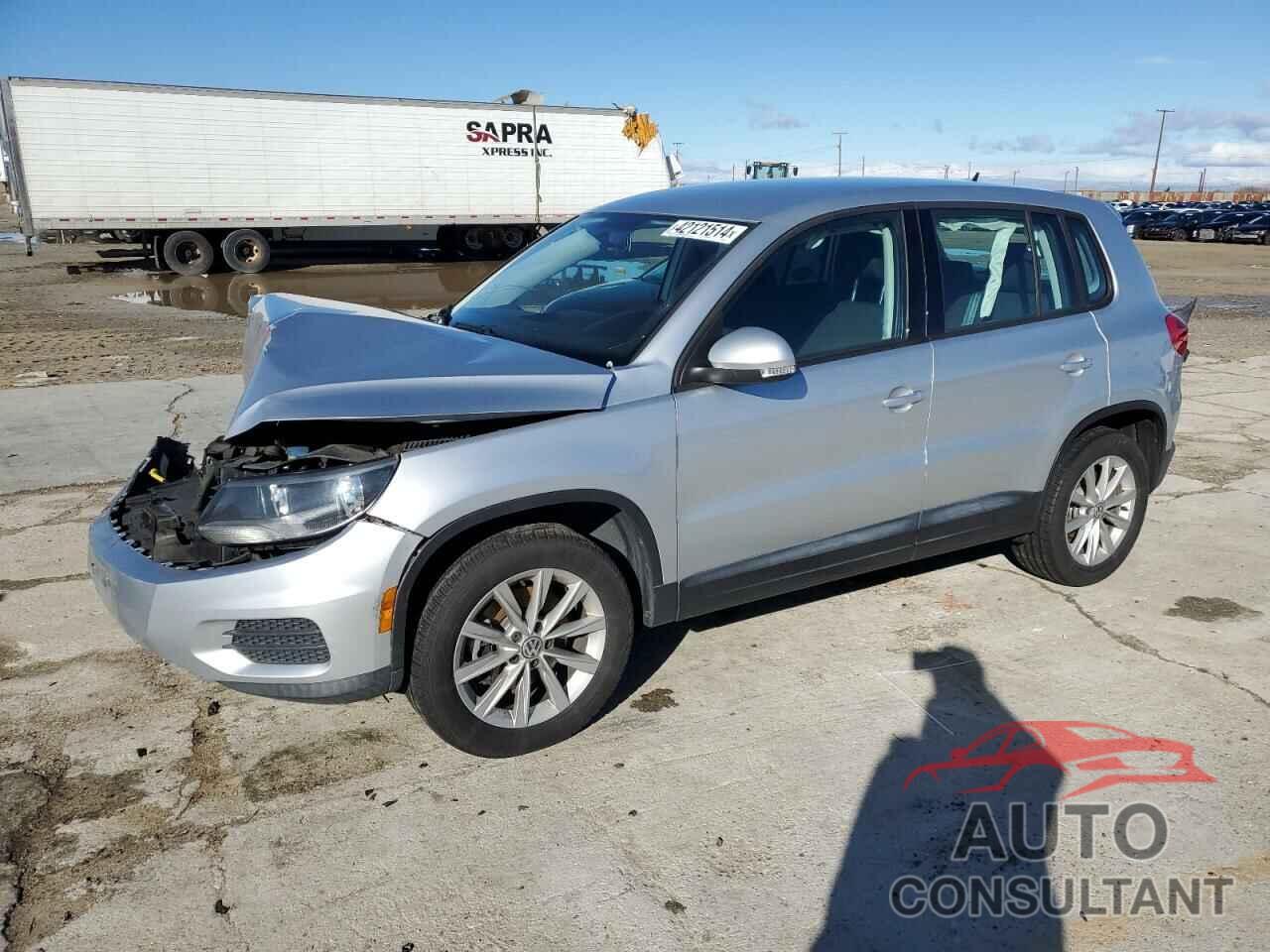 VOLKSWAGEN TIGUAN 2017 - WVGAV7AX2HK043955