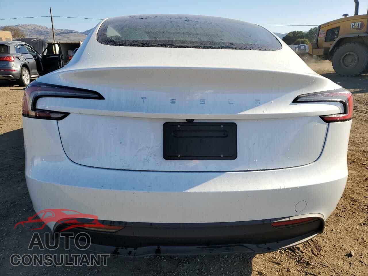 TESLA MODEL 3 2024 - 5YJ3E1EA7RF826302