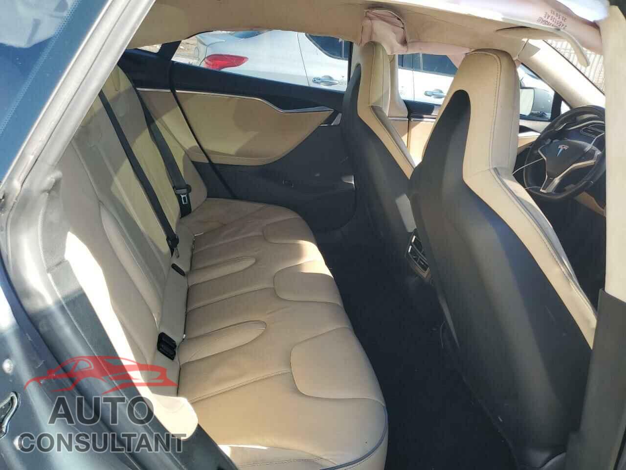 TESLA MODEL S 2013 - 5YJSA1DNXDFP27509