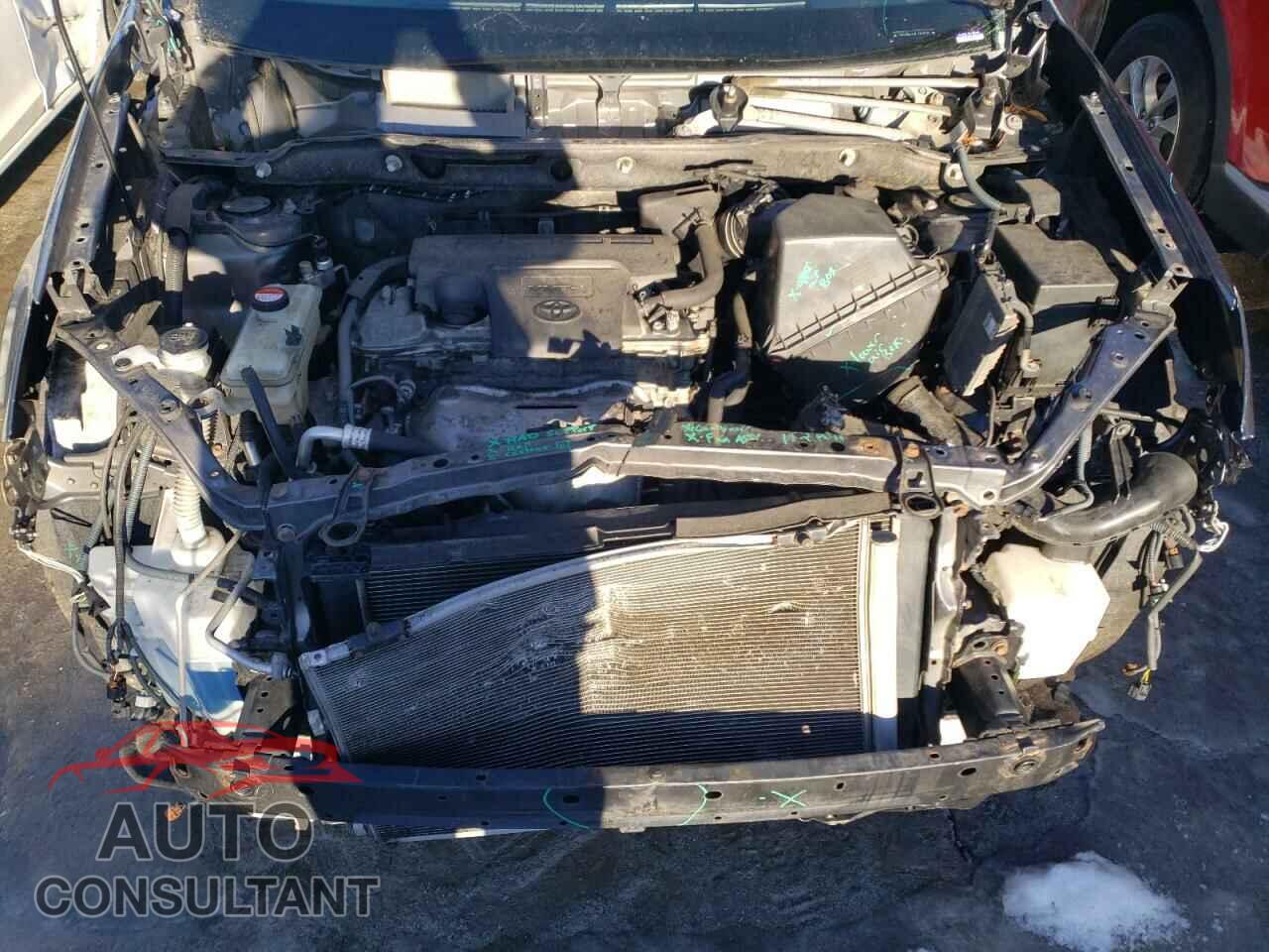 TOYOTA RAV4 2014 - JTMDFREV4EJ007575