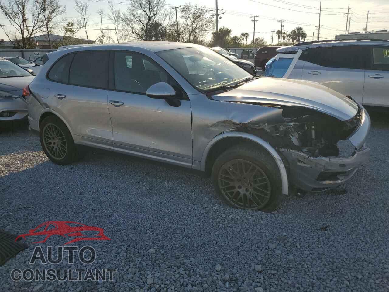 PORSCHE CAYENNE 2017 - WP1AA2A21HKA87497