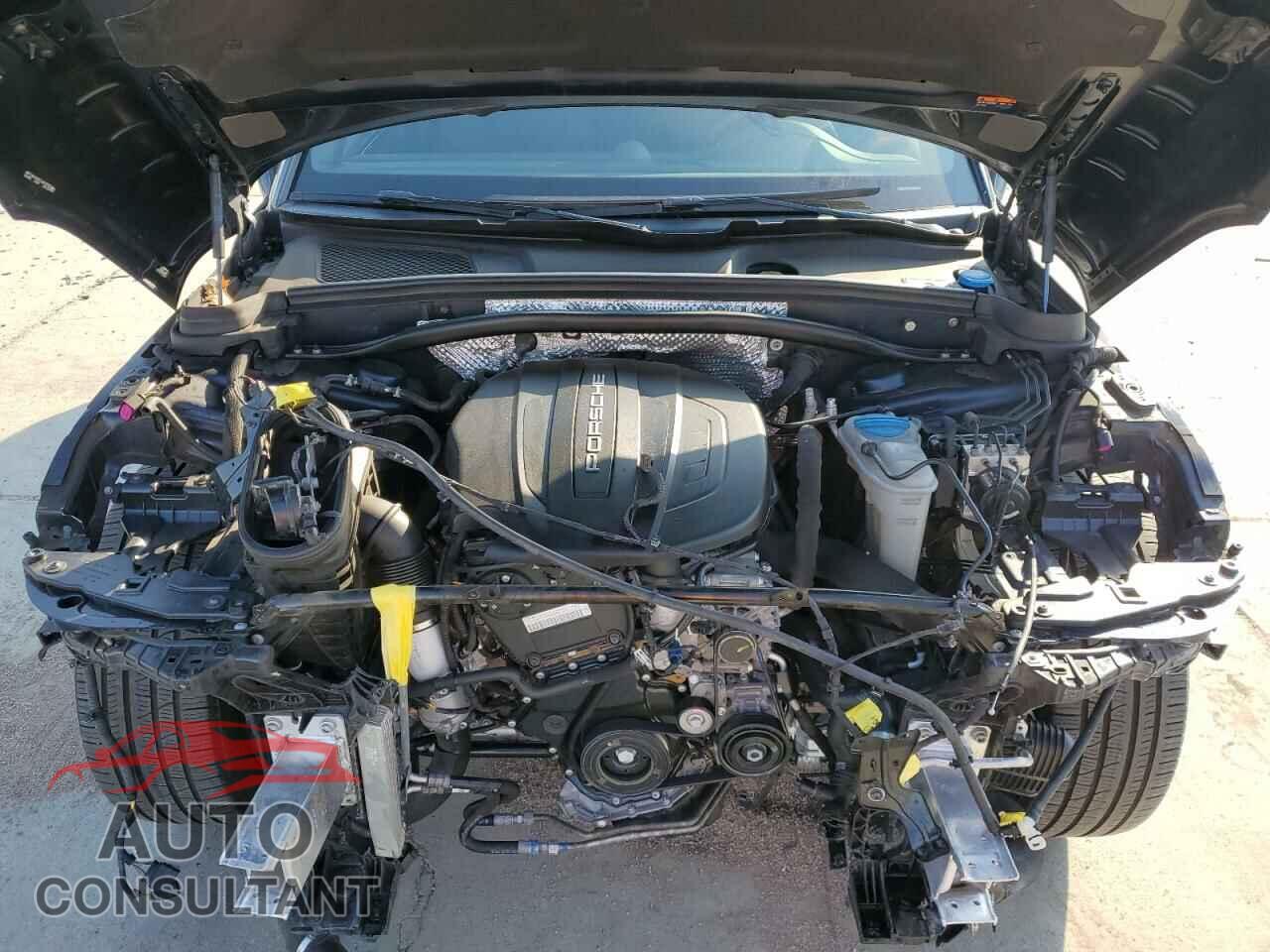 PORSCHE MACAN 2018 - WP1AA2A55JLB19538