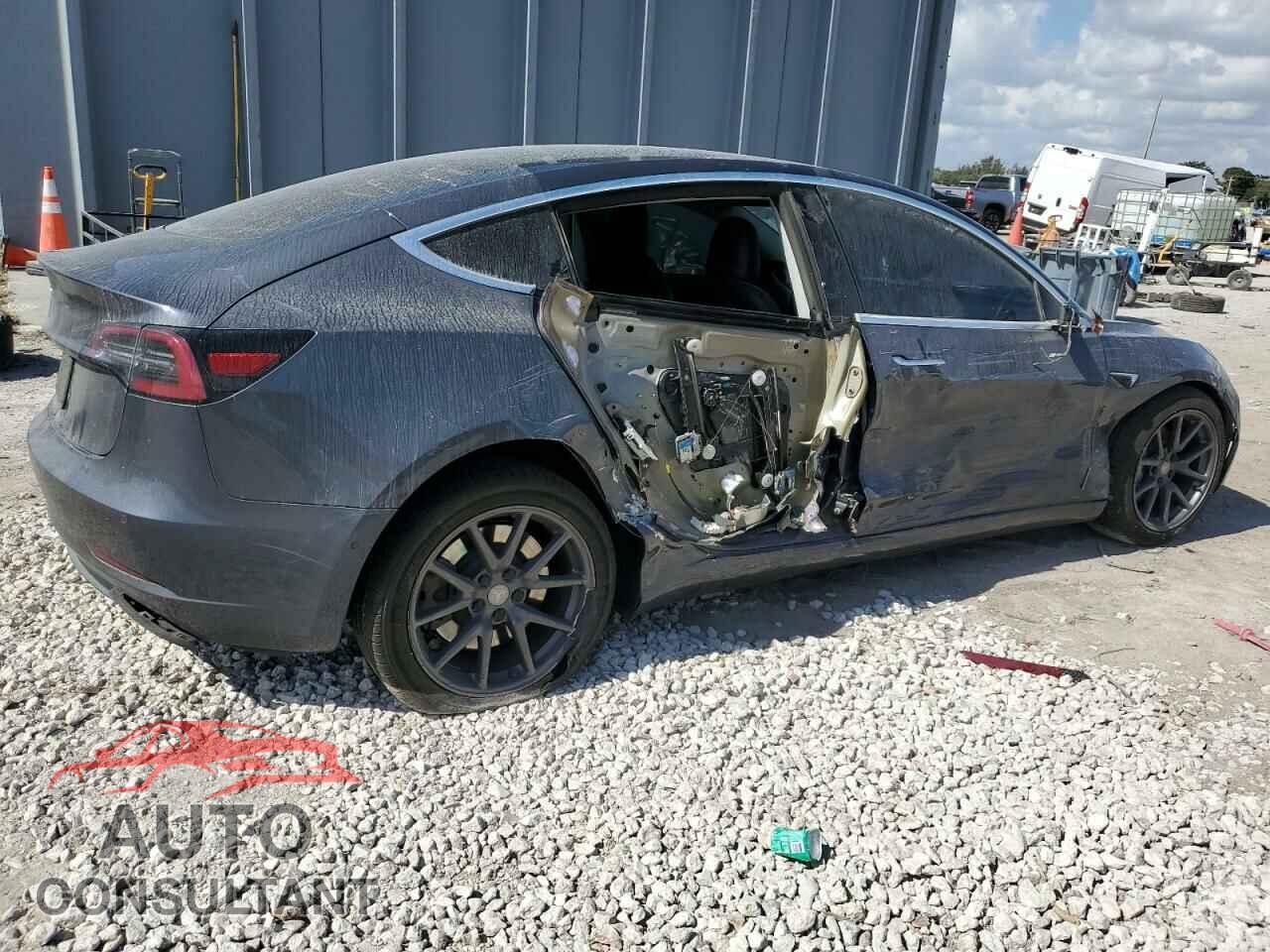 TESLA MODEL 3 2020 - 5YJ3E1EA7LF736638