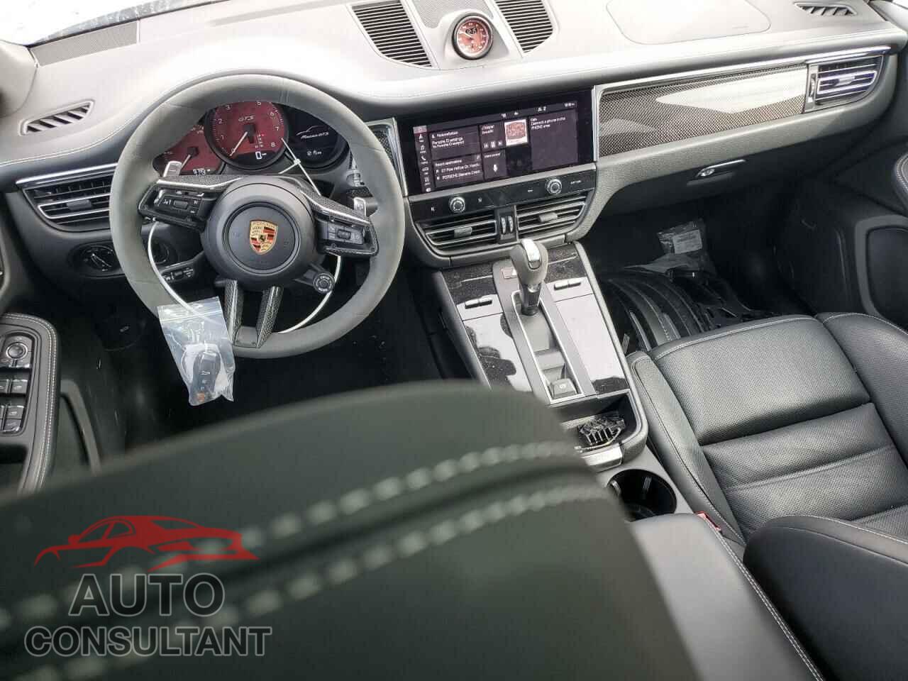 PORSCHE MACAN 2024 - WP1AF2A52RLB56527