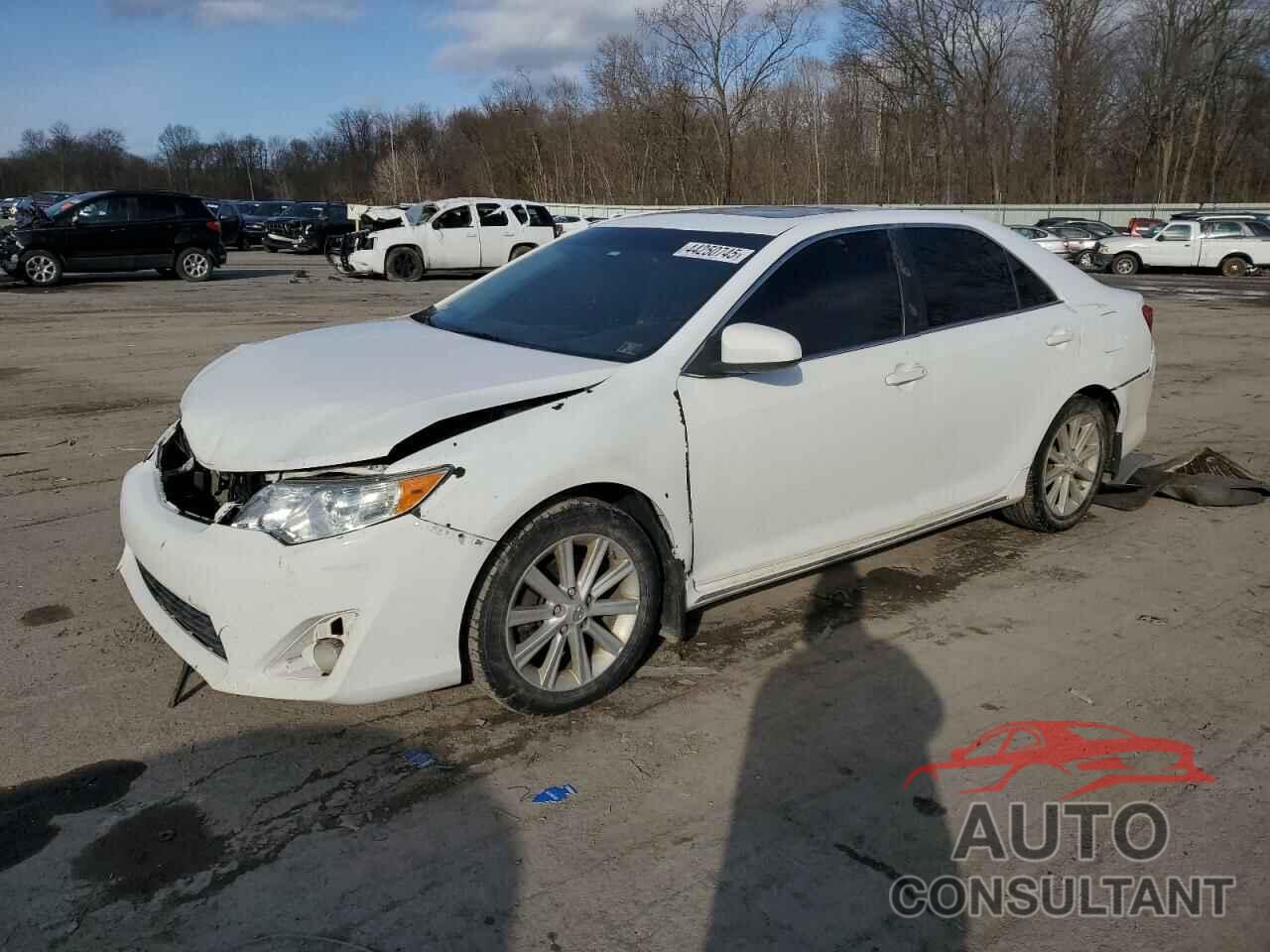 TOYOTA CAMRY 2014 - 4T4BF1FK9ER400601