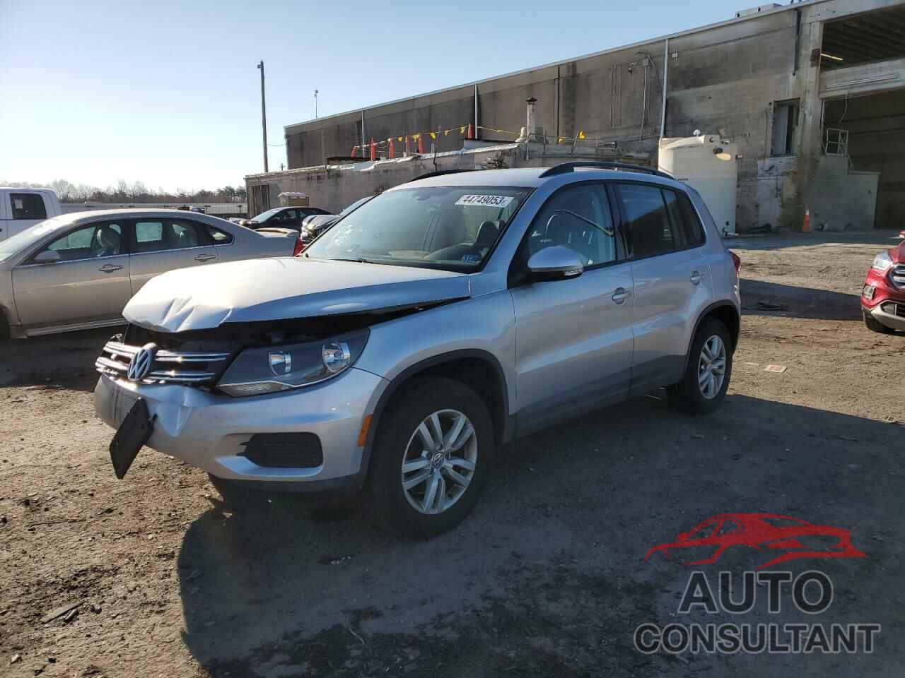 VOLKSWAGEN TIGUAN 2016 - WVGAV7AX9GW503393