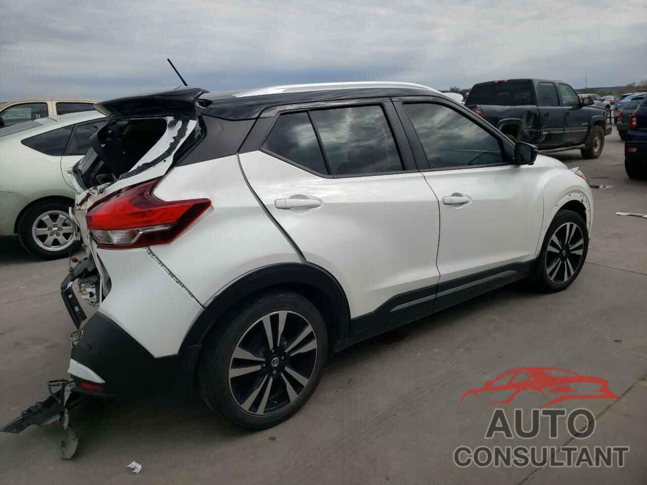 NISSAN KICKS 2020 - 3N1CP5DV8LL517553