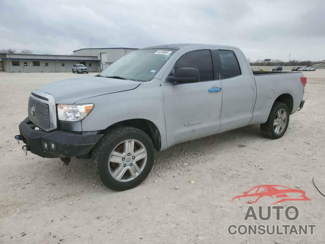 TOYOTA TUNDRA 2011 - 5TFRM5F15BX027245