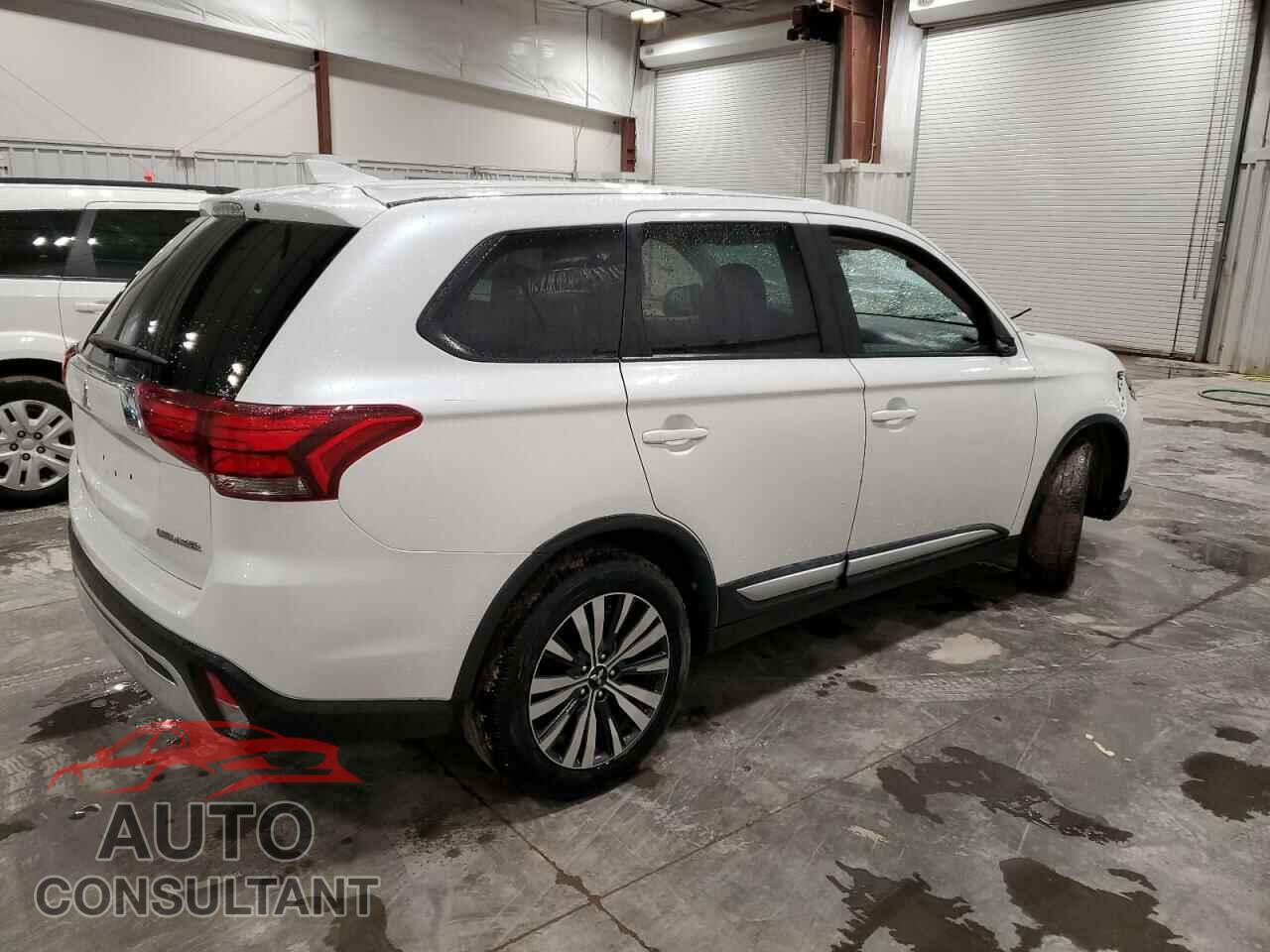 MITSUBISHI OUTLANDER 2019 - JA4AD2A36KZ008206