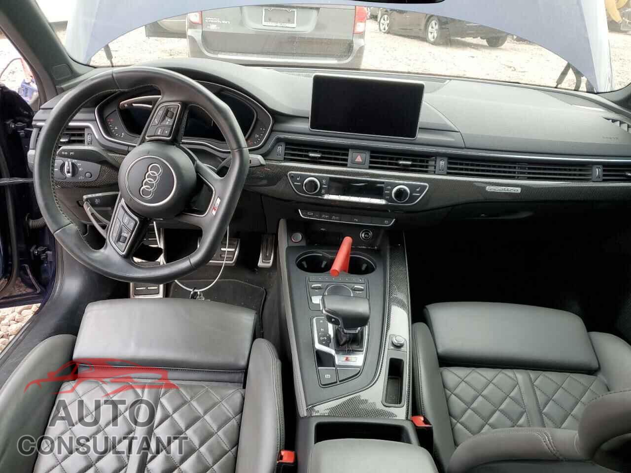 AUDI S4/RS4 2018 - WAUB4AF47JA060590