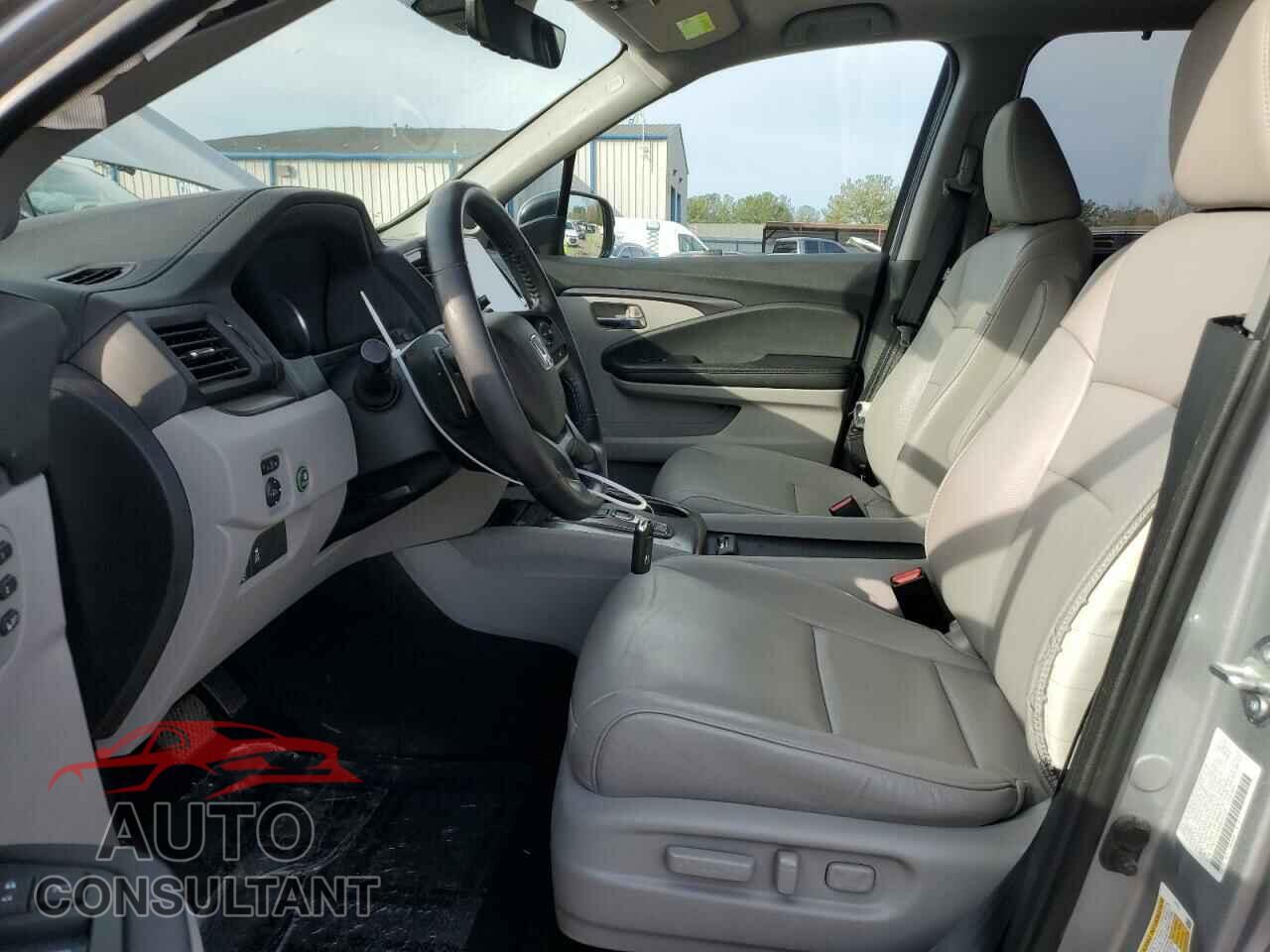 HONDA PILOT 2021 - 5FNYF5H53MB035234