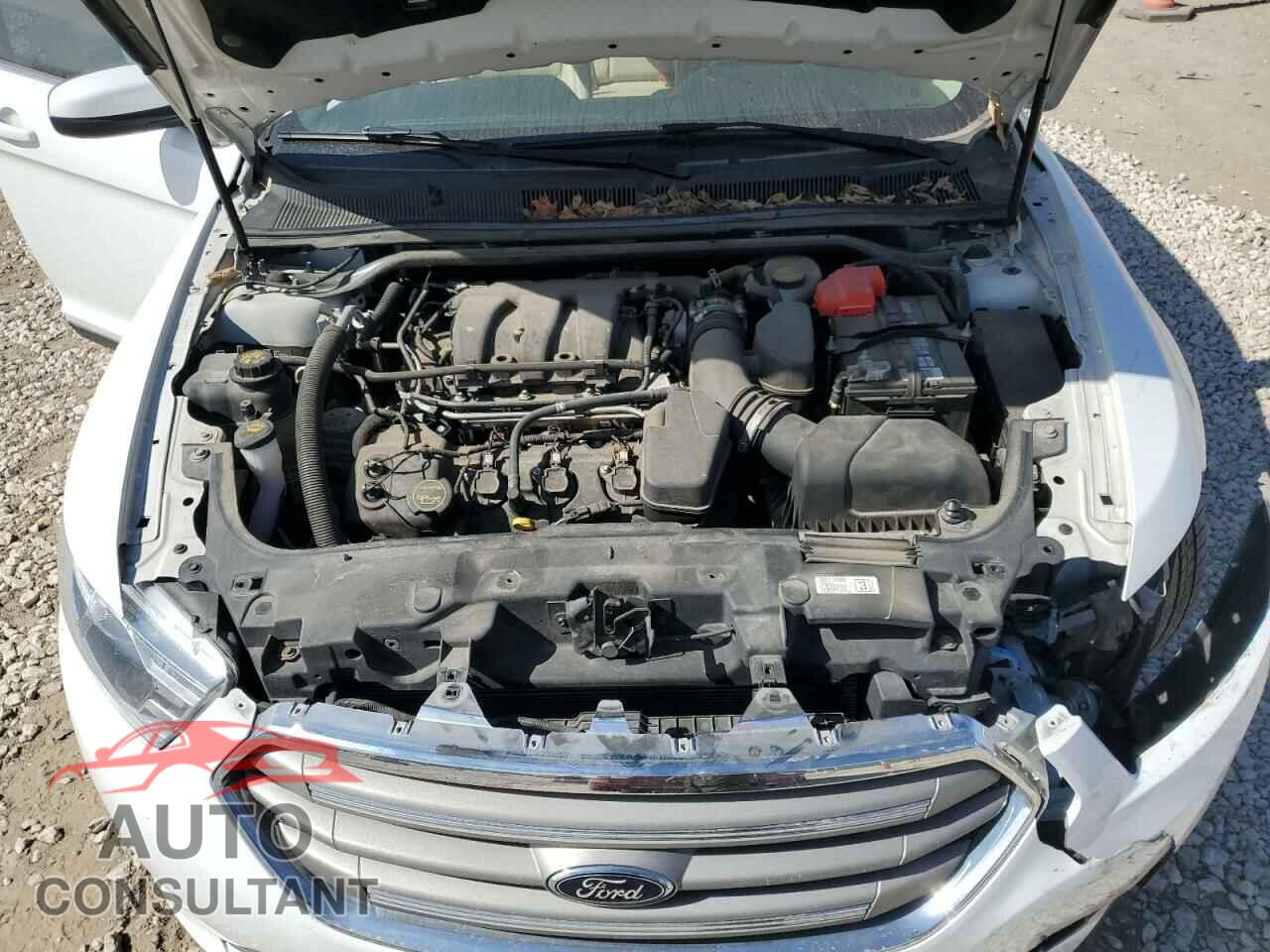 FORD TAURUS 2017 - 1FAHP2E82HG144537