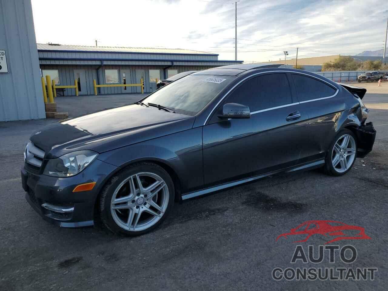 MERCEDES-BENZ C-CLASS 2013 - WDDGJ4HB4DG079622