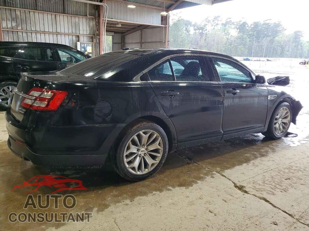 FORD TAURUS 2018 - 1FAHP2F86JG143668