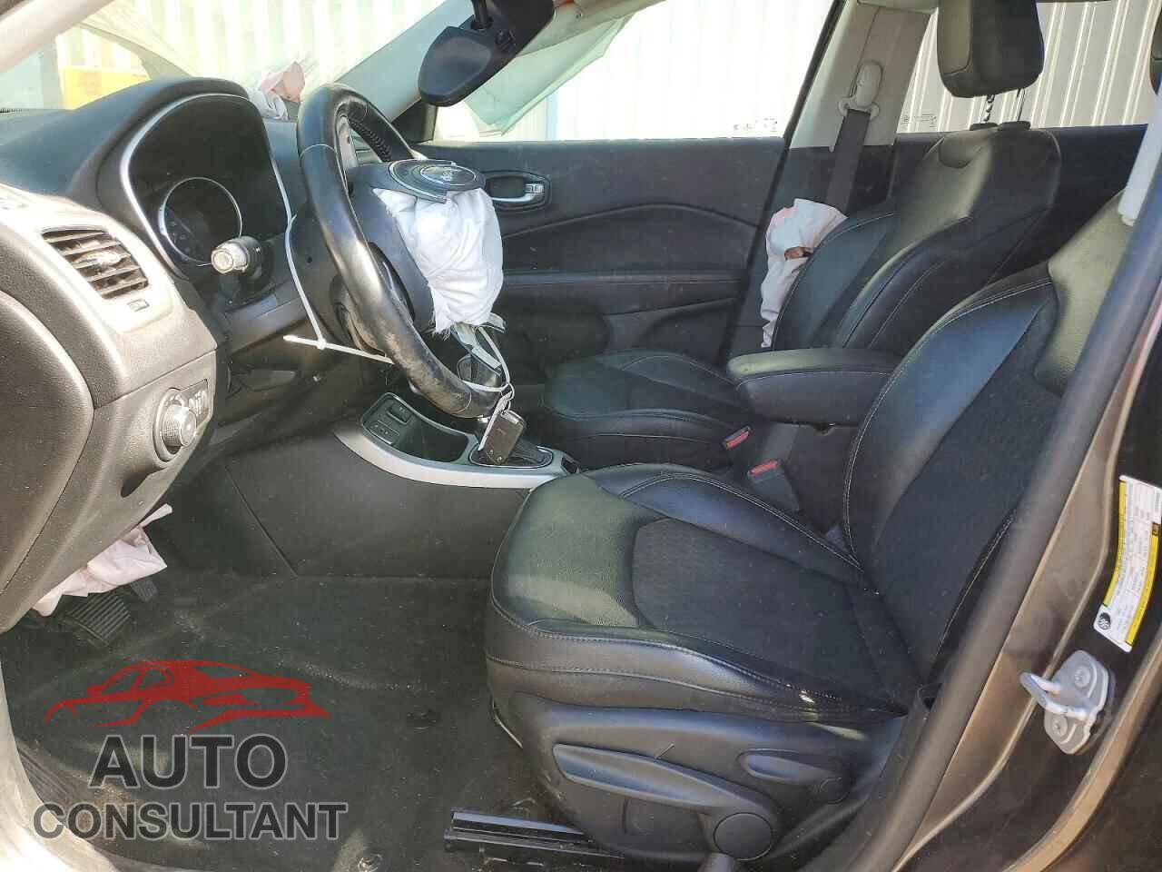 JEEP COMPASS 2018 - 3C4NJCBB3JT293383